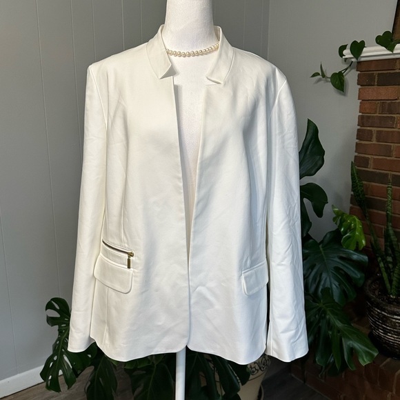 Chico's Jackets & Blazers - 🔥NWT 4% Spandex comfortable open front no button Blazer jacket Chico’s Size 3